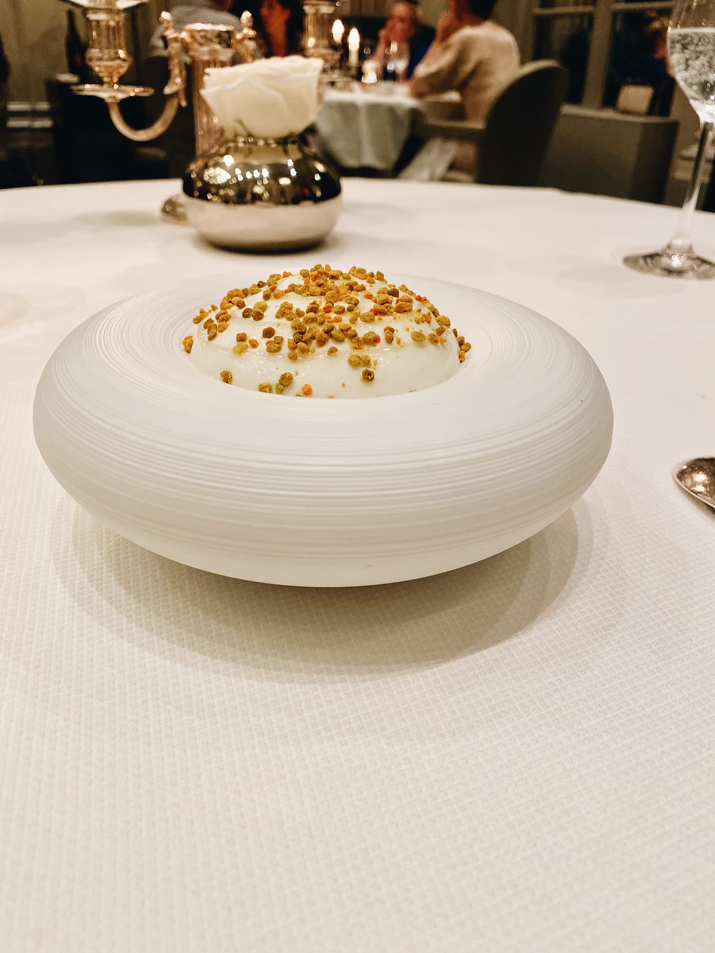 POLLEN: Sablé, Honey ice cream